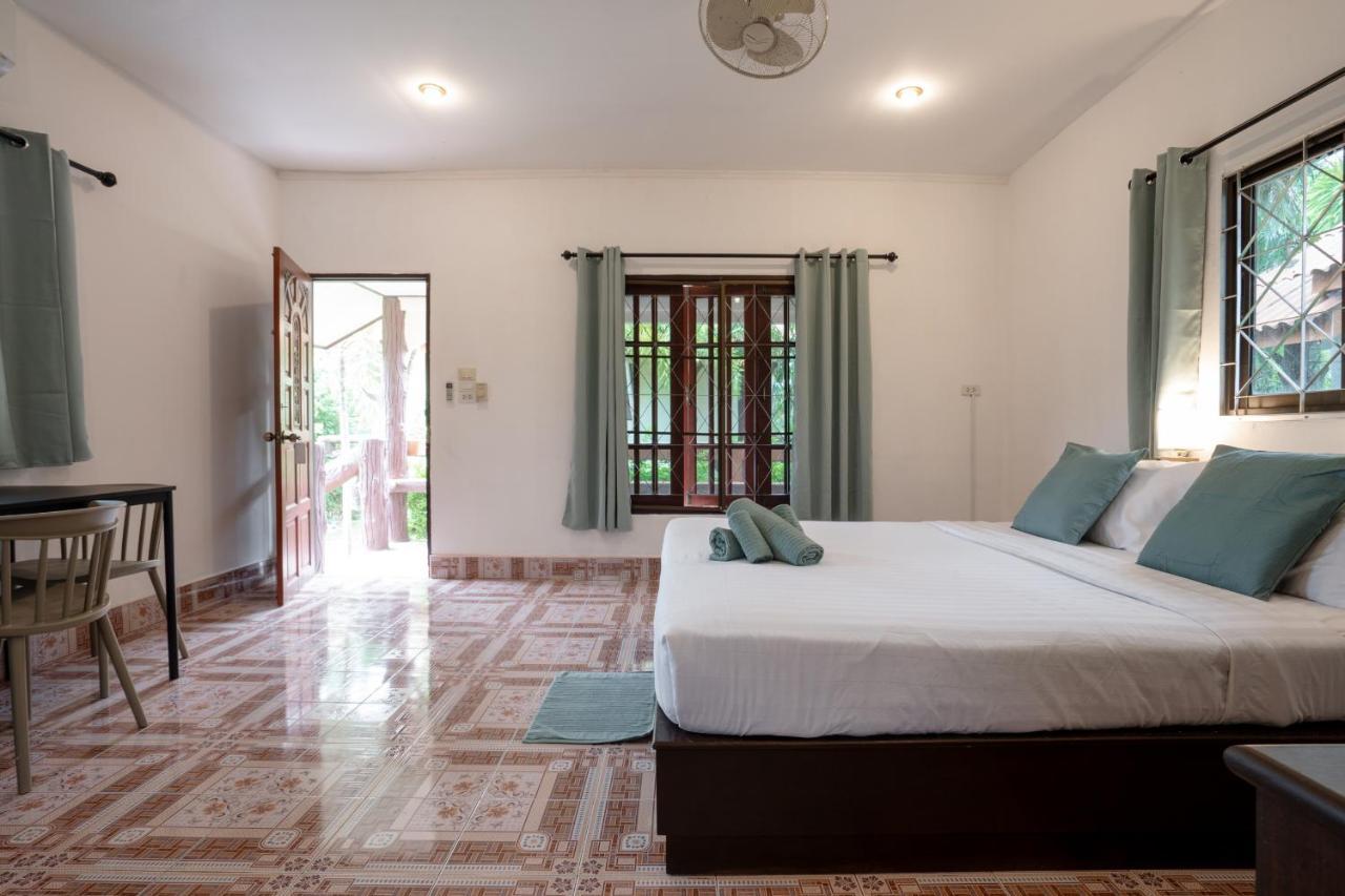 Lanta School Beach Resort Ko Lanta Exterior foto