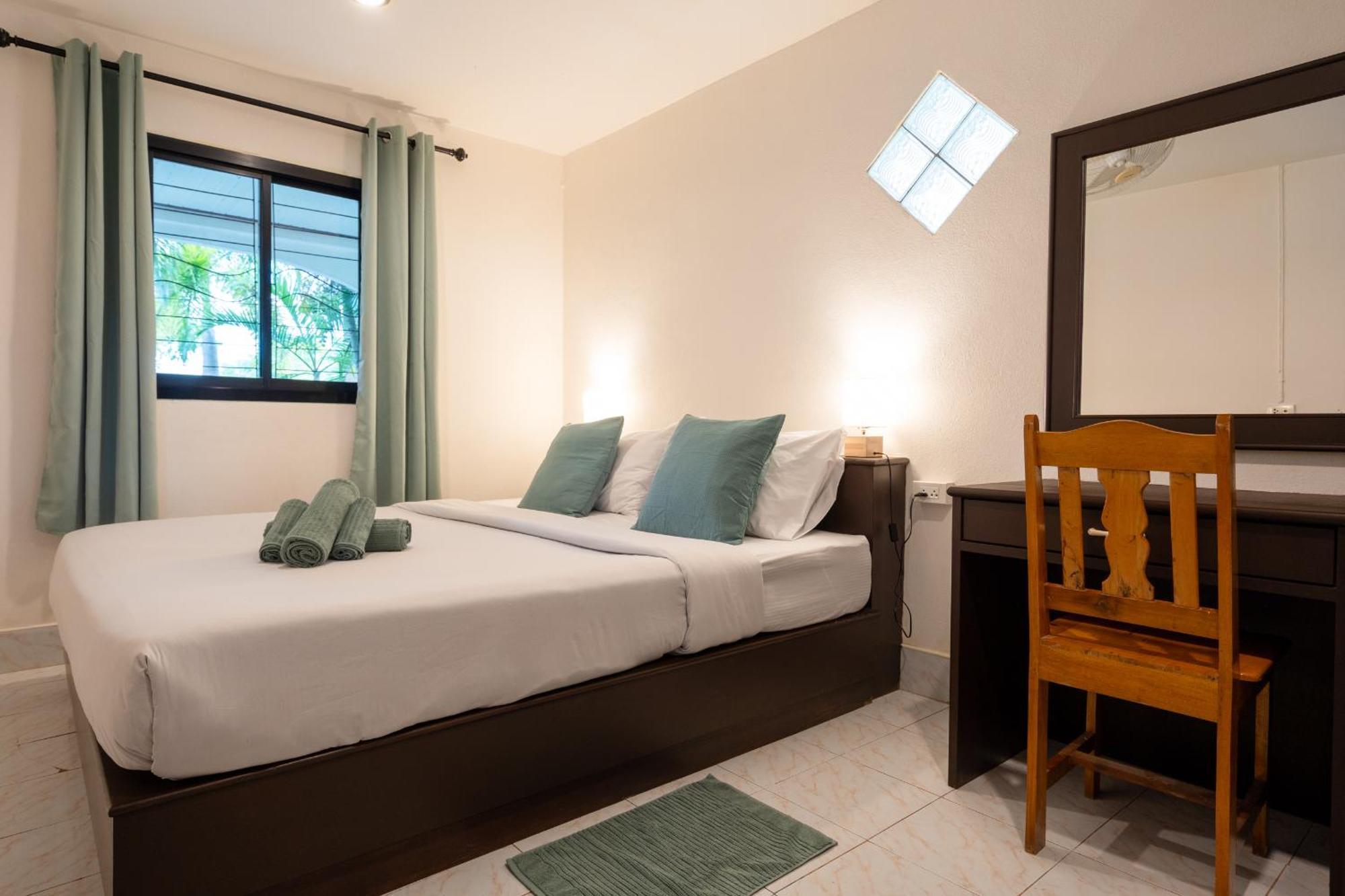 Lanta School Beach Resort Ko Lanta Exterior foto
