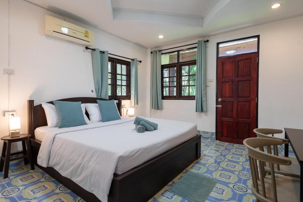 Lanta School Beach Resort Ko Lanta Exterior foto