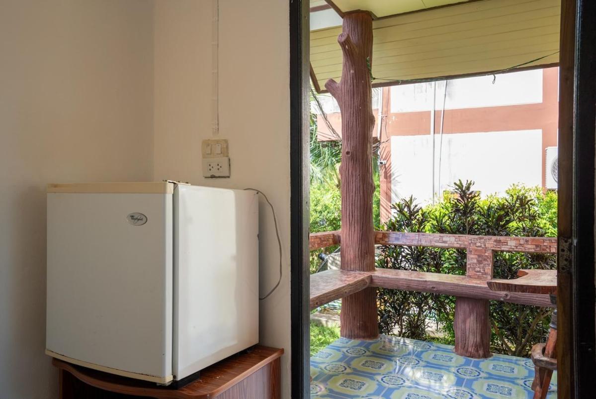 Lanta School Beach Resort Ko Lanta Exterior foto