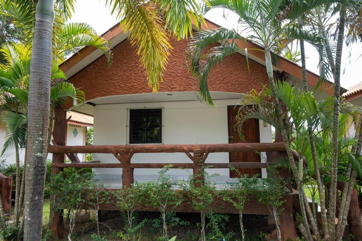 Lanta School Beach Resort Ko Lanta Exterior foto