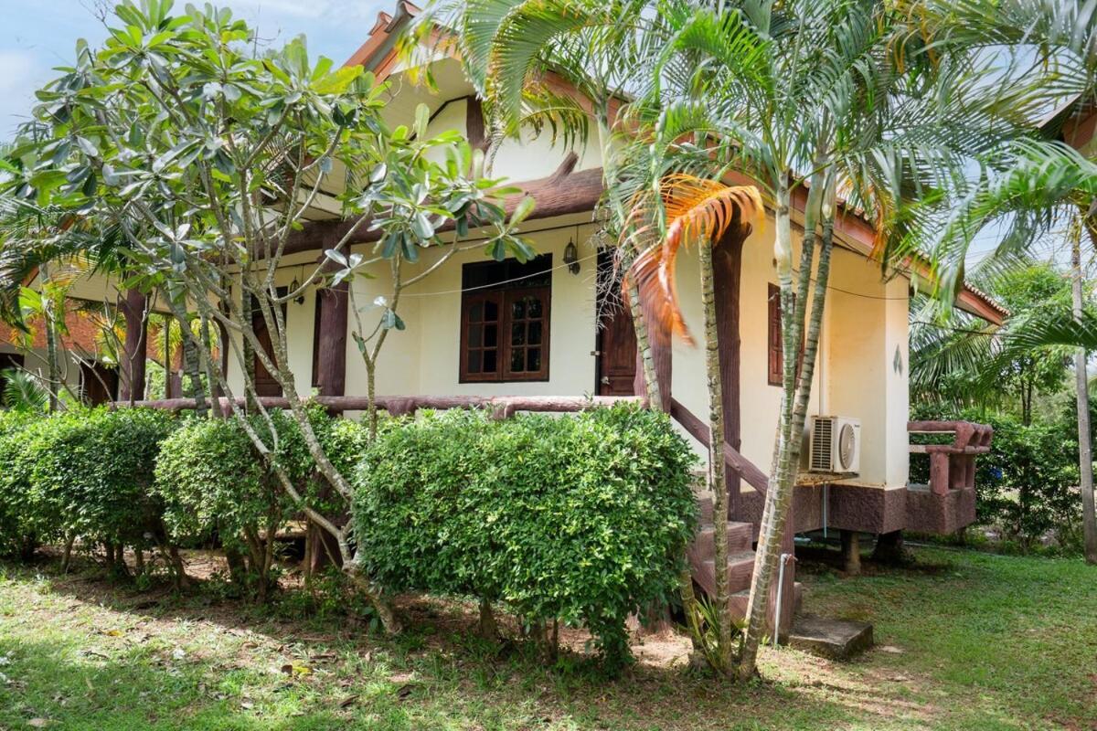 Lanta School Beach Resort Ko Lanta Exterior foto